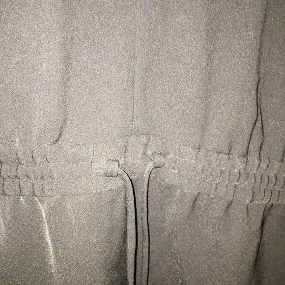 VINCE Contrast Trim Zip Neck Drawstring Dress - Picture 4 of 9